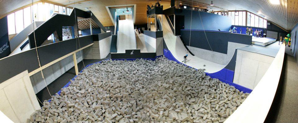 Foam pit